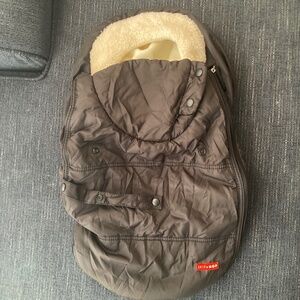 Skip hop stroll & go car seat cover